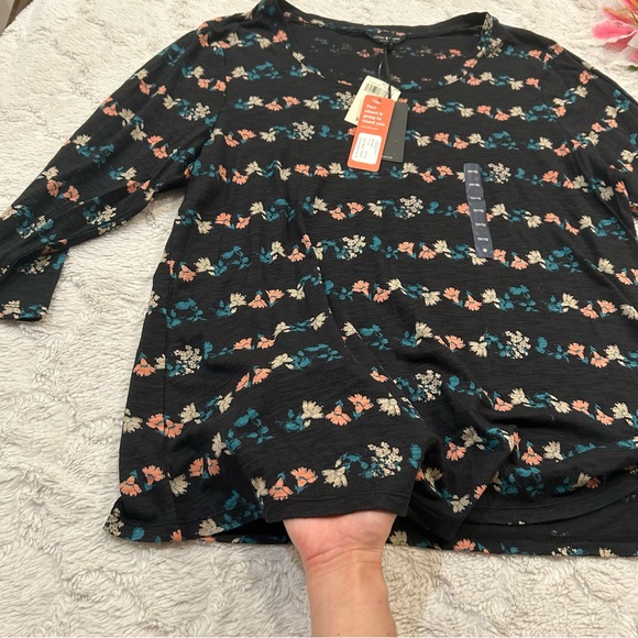 NWT Lucky Brand - 3/4 Sleeve Floral Tee Black Multicolor 1X/1G - Picture 6 of 11